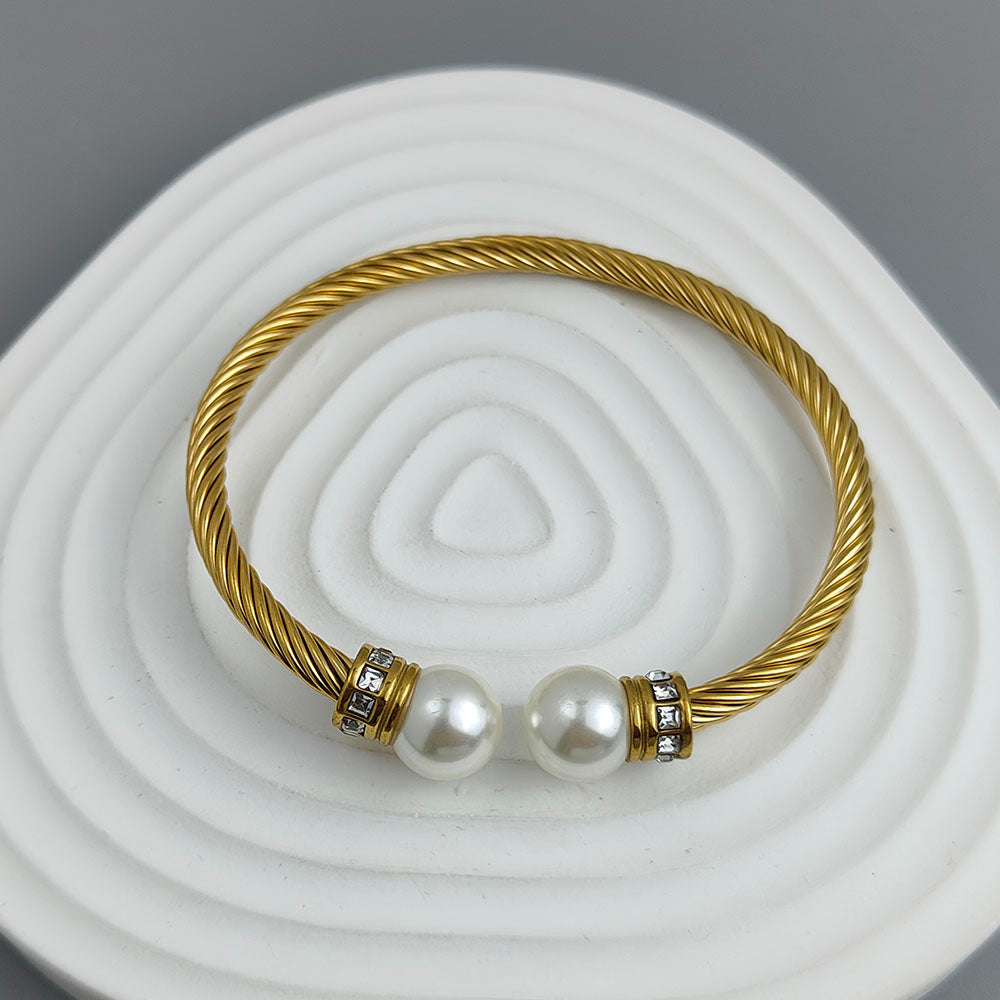 Pearl Studded Bracelet