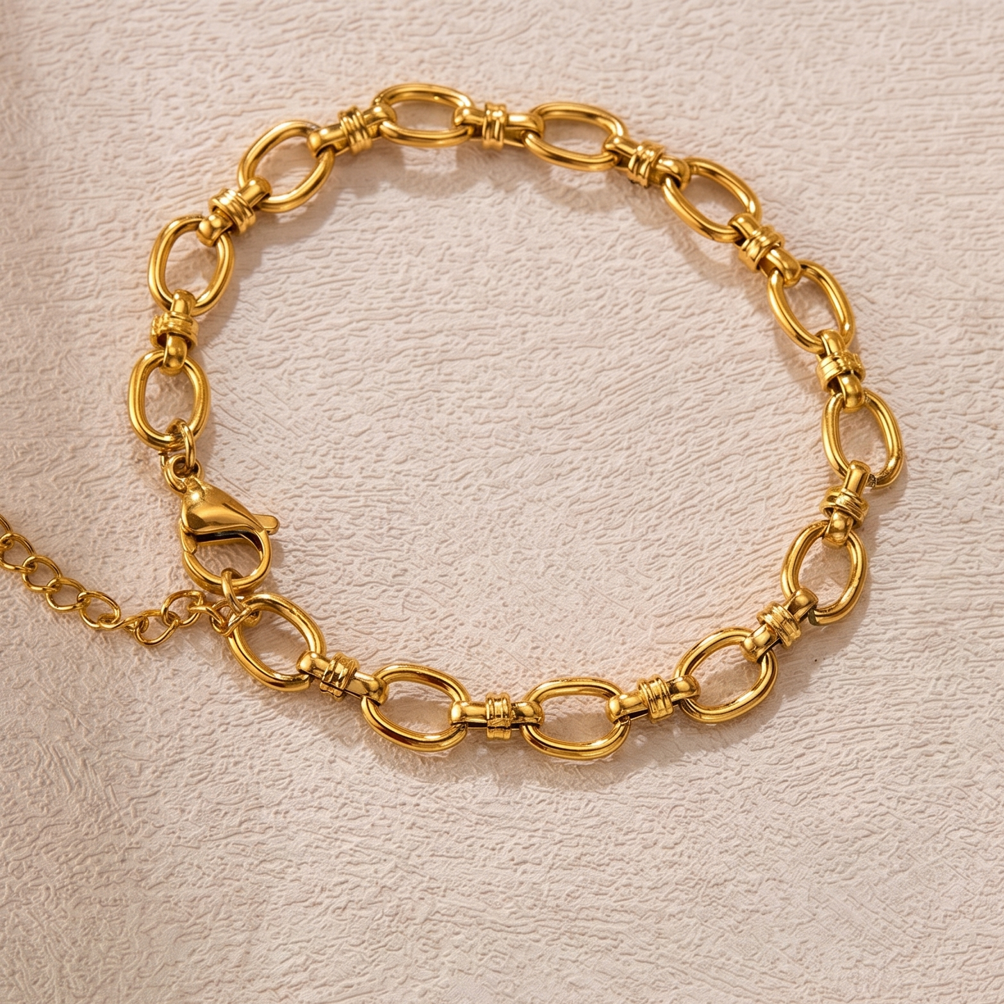 Close up of Gold Mixed Link Bracelet