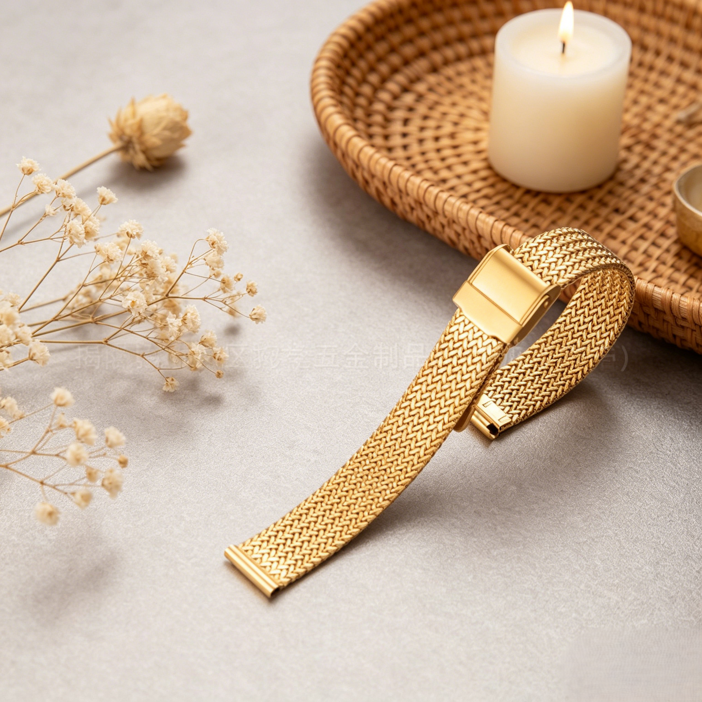 Front view of Slim Mesh Band