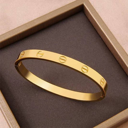 Classic Gold Lock Bracelet