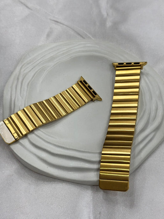 Bamboo Magnetic Band Close up
