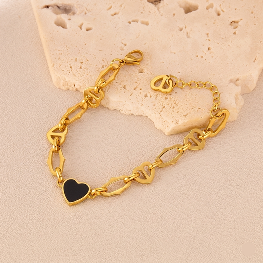 Front View of Black Heart Charm Figaro Bracelet