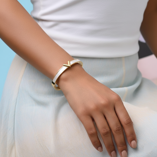 Premium V Bracelet