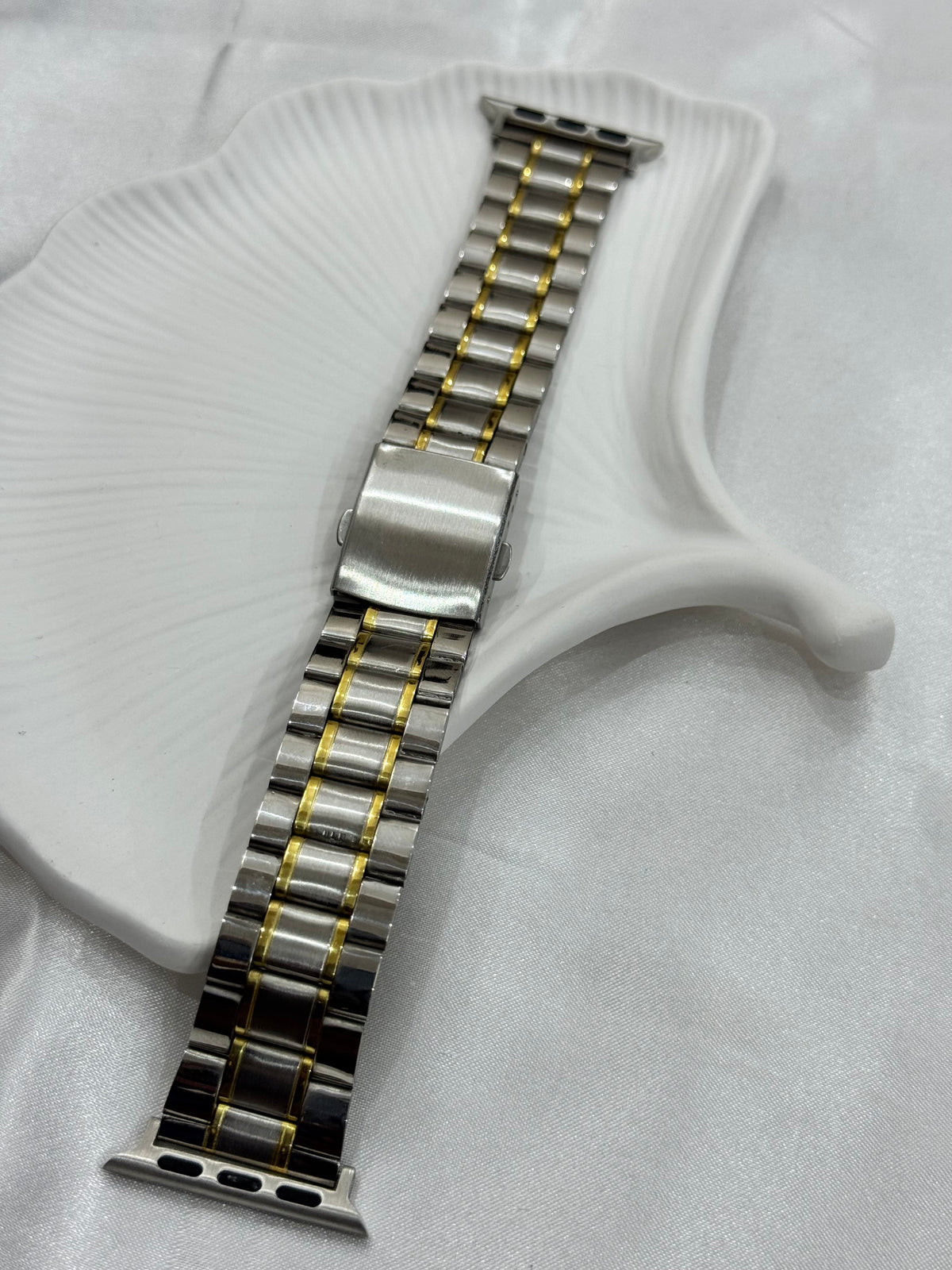 Close up of Two-Tone Link Band